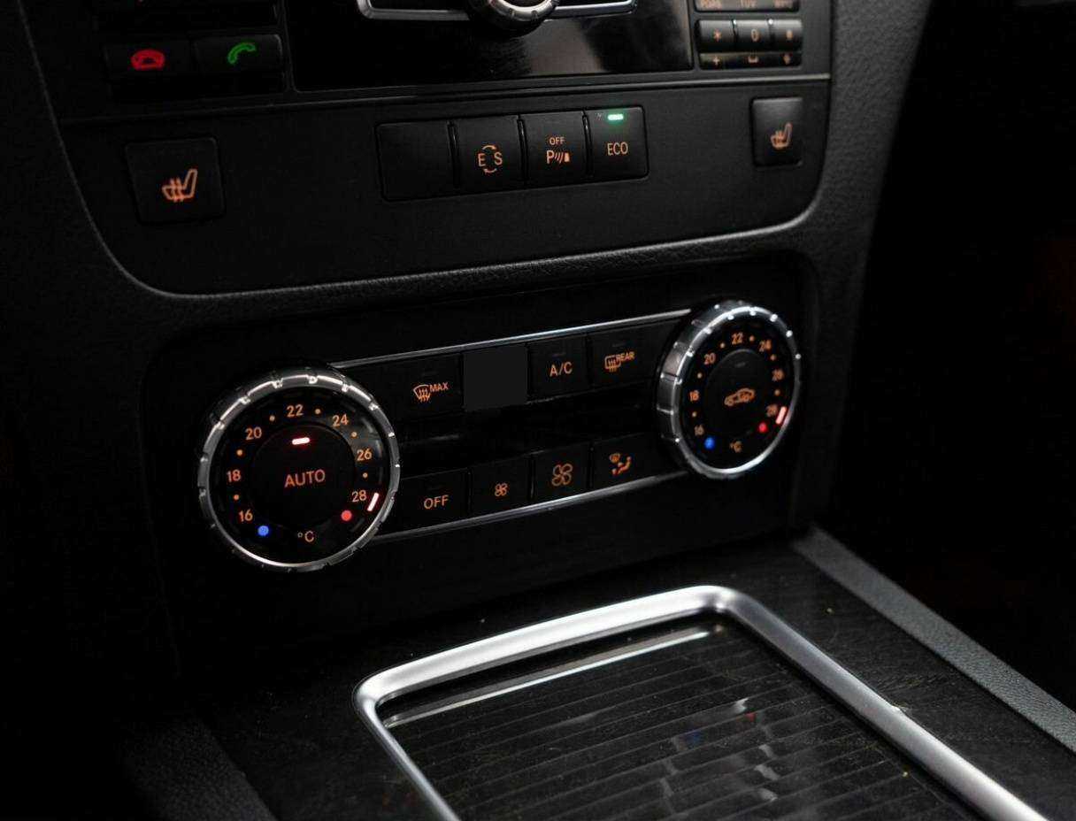 Mercedes-Benz GLK-Класс с пробегом — 2013 год. Фото: #9