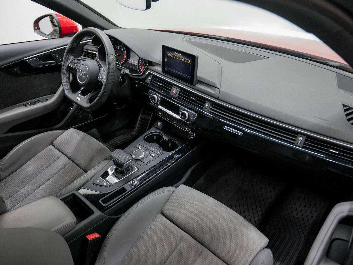 Audi A4 с пробегом — 2019 год. Фото: #7