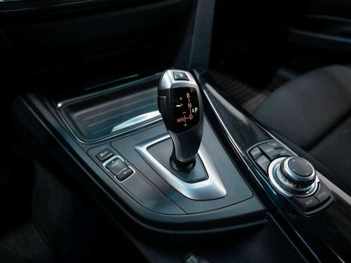 BMW 3 серии с пробегом — 2013 год. Фото: #17