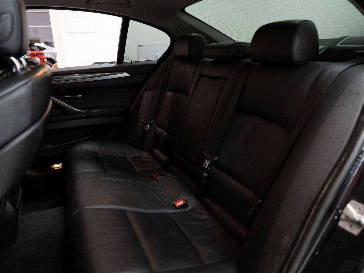 BMW 5 серии с пробегом — 2012 год. Фото: #6