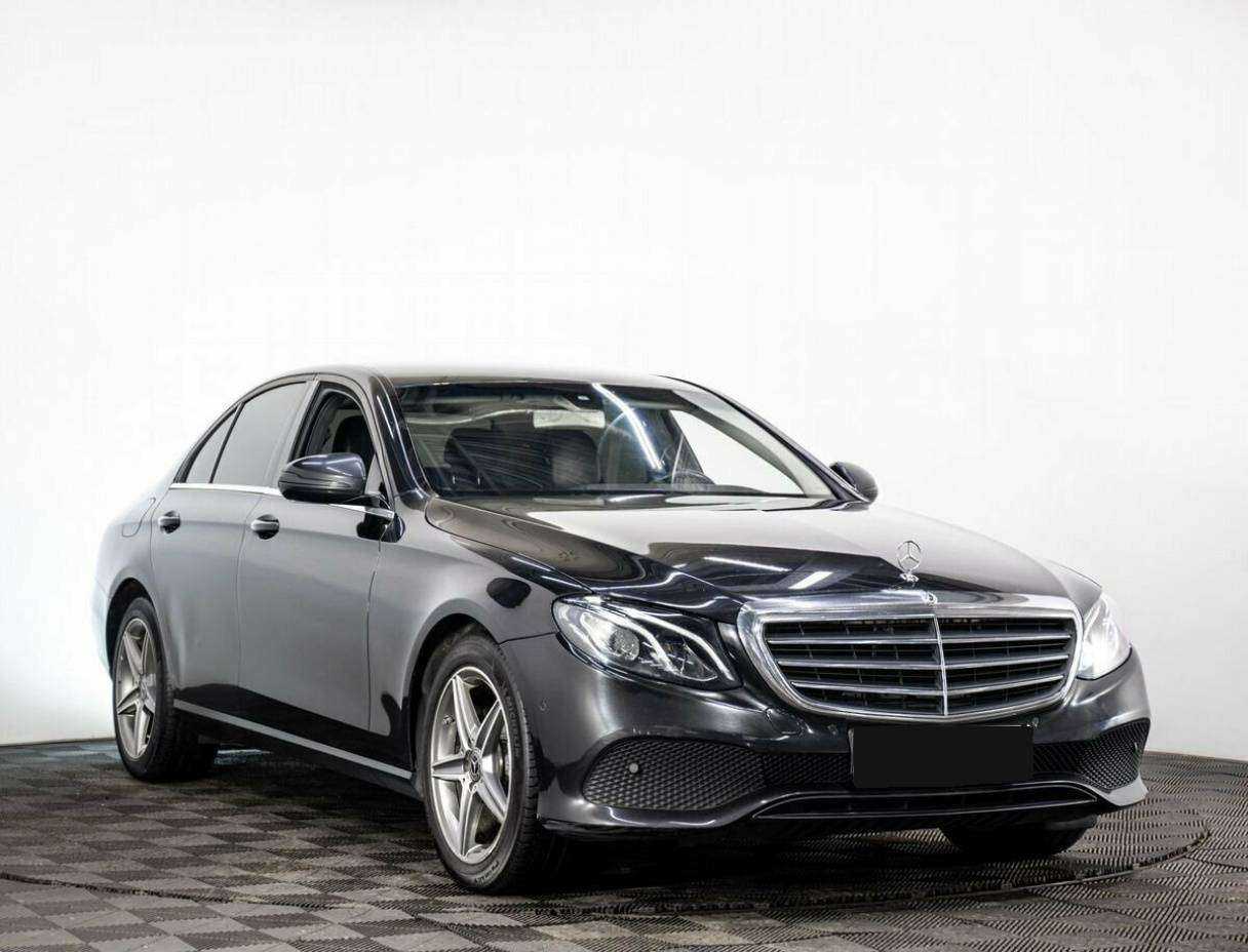 Mercedes-Benz E-Класс с пробегом — 2017 год. Фото: #2