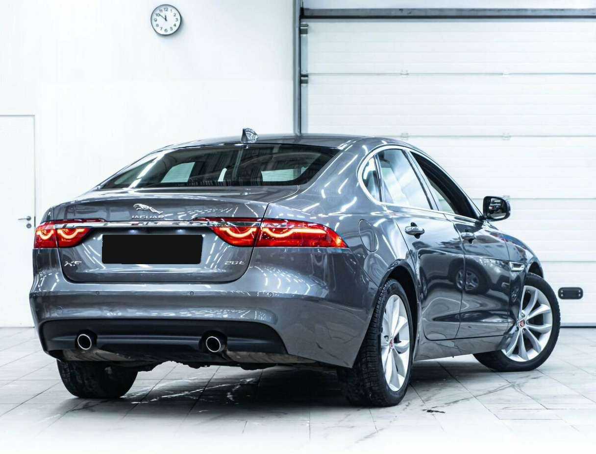 Jaguar XF с пробегом — 2017 год. Фото: #2