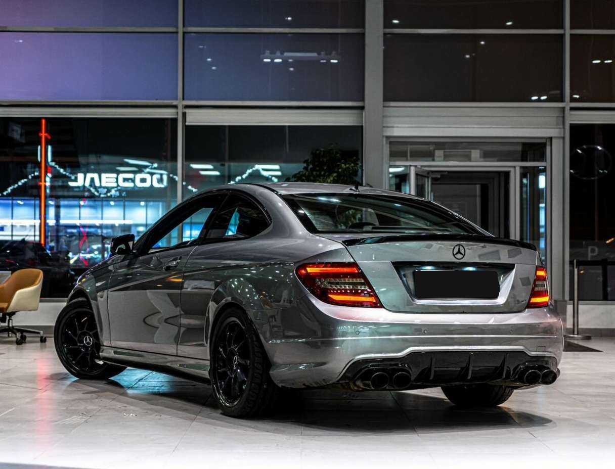 Mercedes-Benz C-Класс с пробегом — 2012 год. Фото: #3