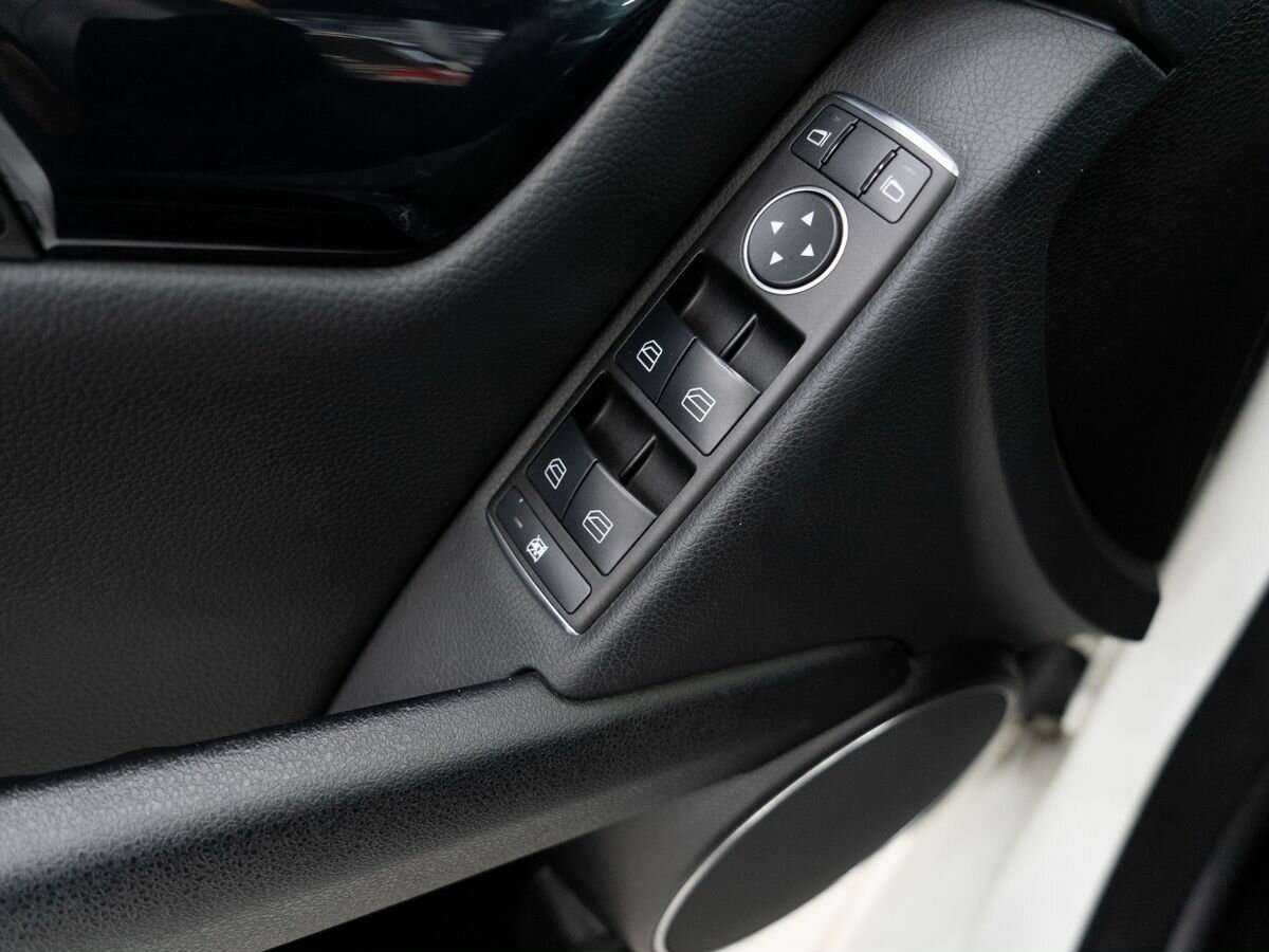 Mercedes-Benz C-Класс с пробегом — 2012 год. Фото: #13