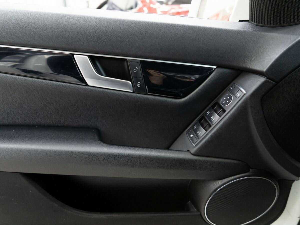 Mercedes-Benz C-Класс с пробегом — 2012 год. Фото: #14