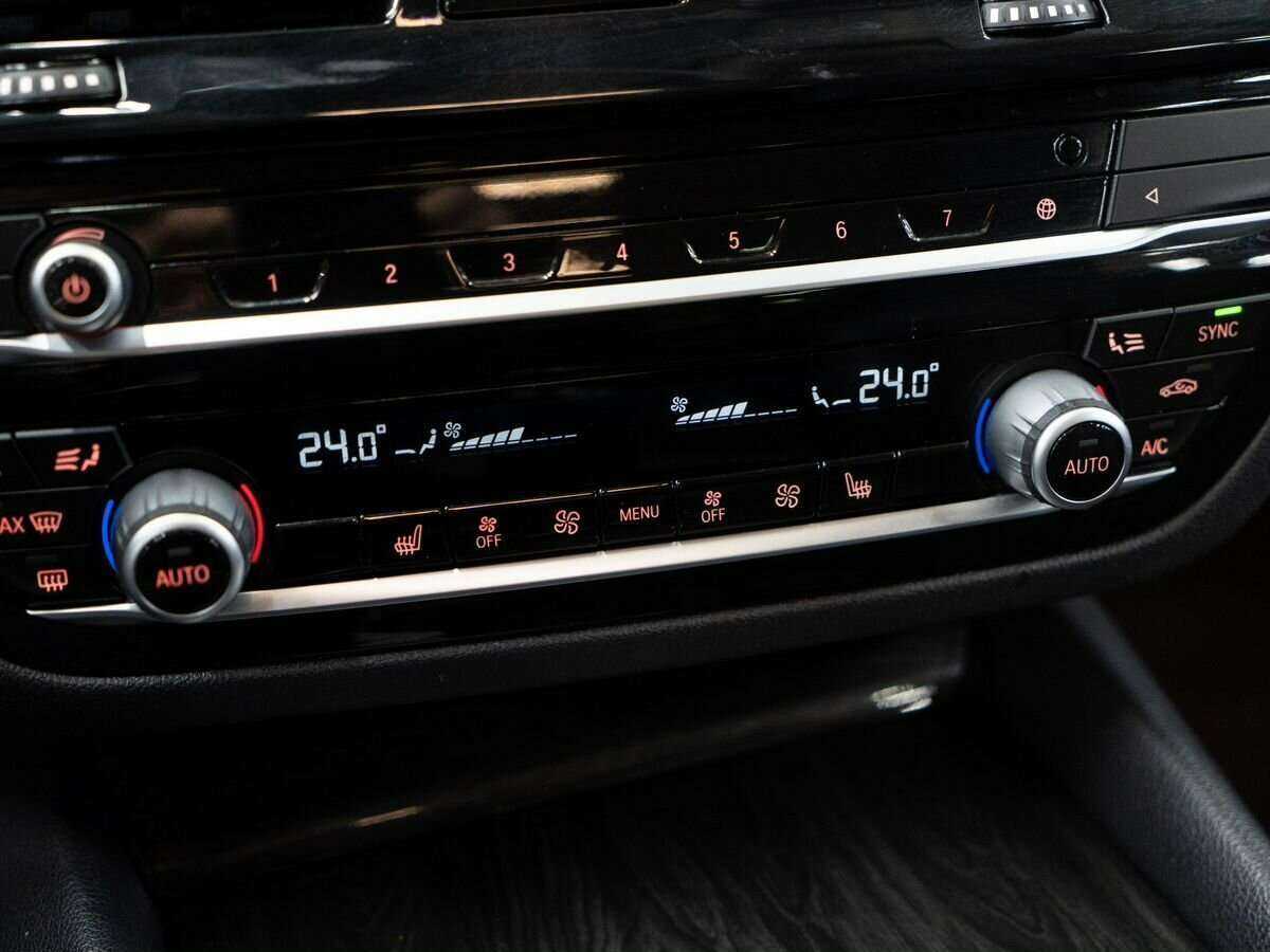 BMW 5 серии с пробегом — 2019 год. Фото: #10