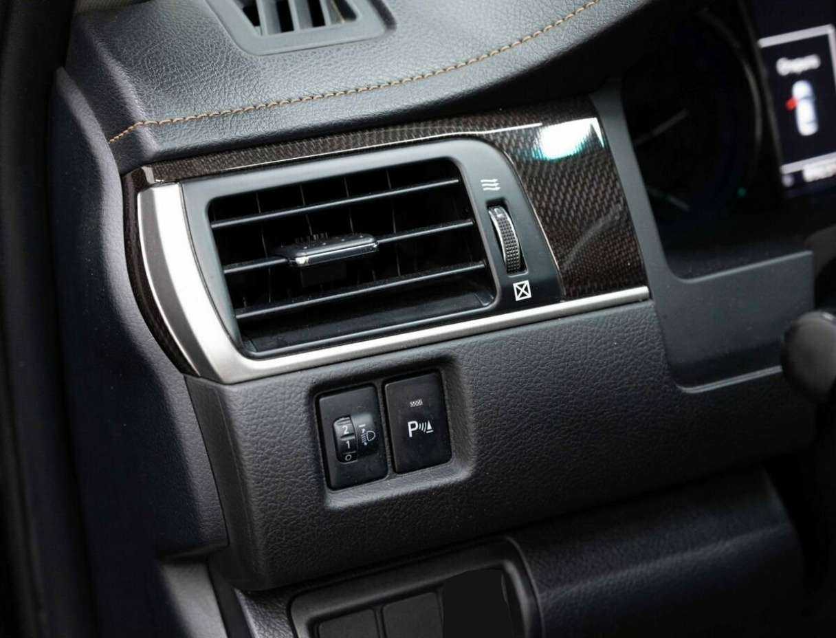 Toyota Camry с пробегом — 2018 год. Фото: #19