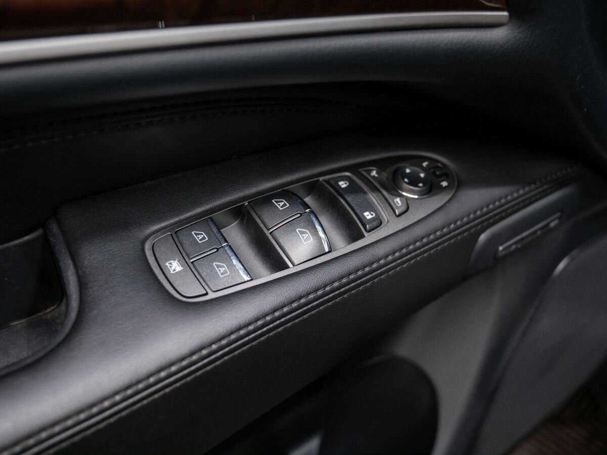 Infiniti QX60 с пробегом — 2015 год. Фото: #14