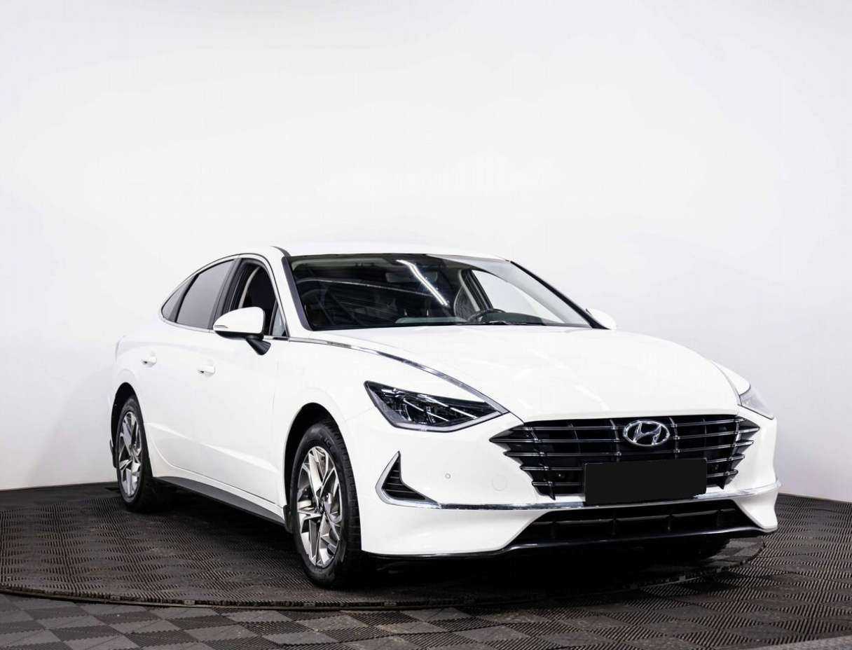 Hyundai Sonata с пробегом — 2020 год. Фото: #2