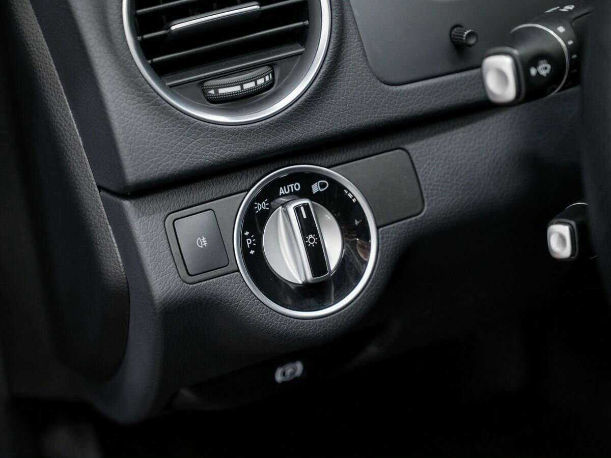 Mercedes-Benz C-Класс с пробегом — 2013 год. Фото: #15