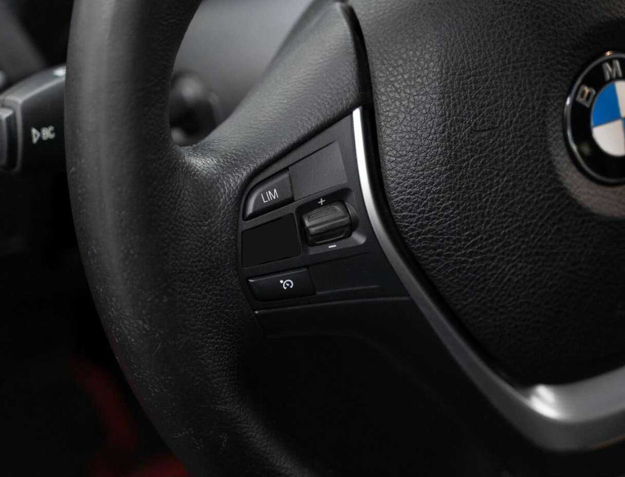 BMW 1 серии с пробегом — 2016 год. Фото: #17