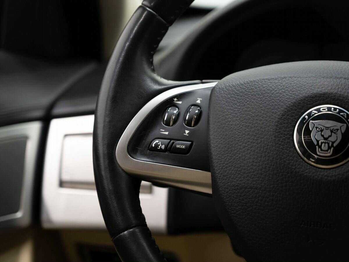 Jaguar XF с пробегом — 2013 год. Фото: #19