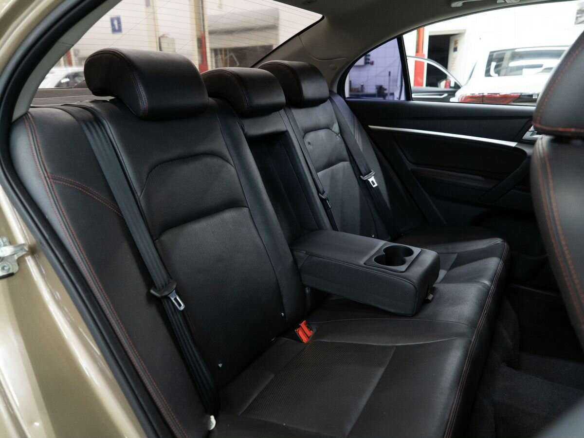 Geely Emgrand 7 с пробегом — 2016 год. Фото: #7