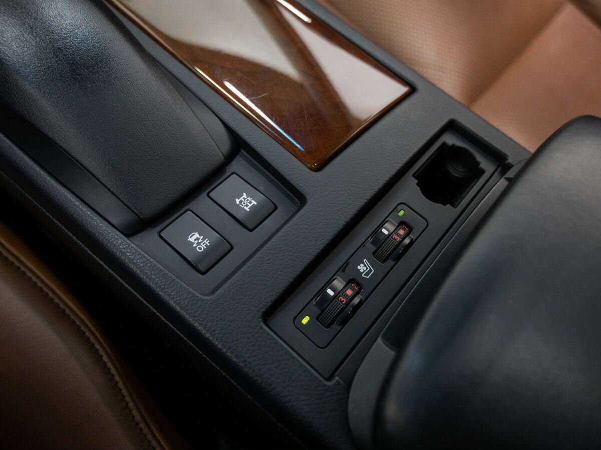 Lexus RX с пробегом — 2013 год. Фото: #22