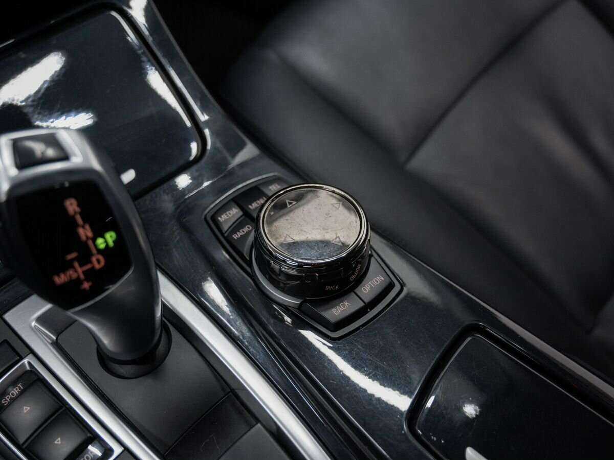 BMW 5 серии с пробегом — 2013 год. Фото: #18