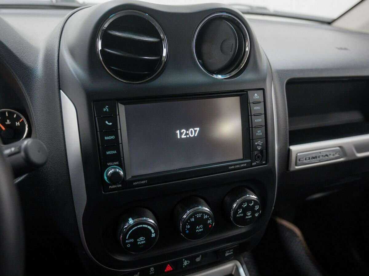 Jeep Compass с пробегом — 2013 год. Фото: #20