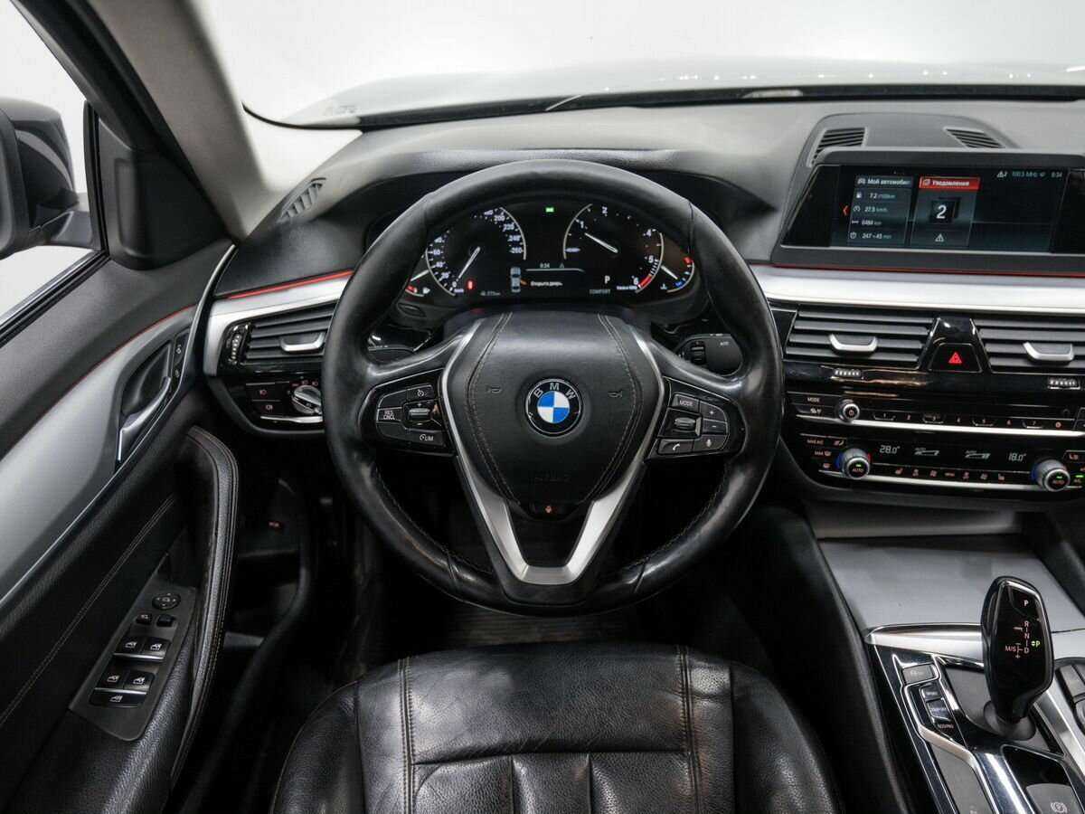 BMW 5 серии с пробегом — 2018 год. Фото: #12