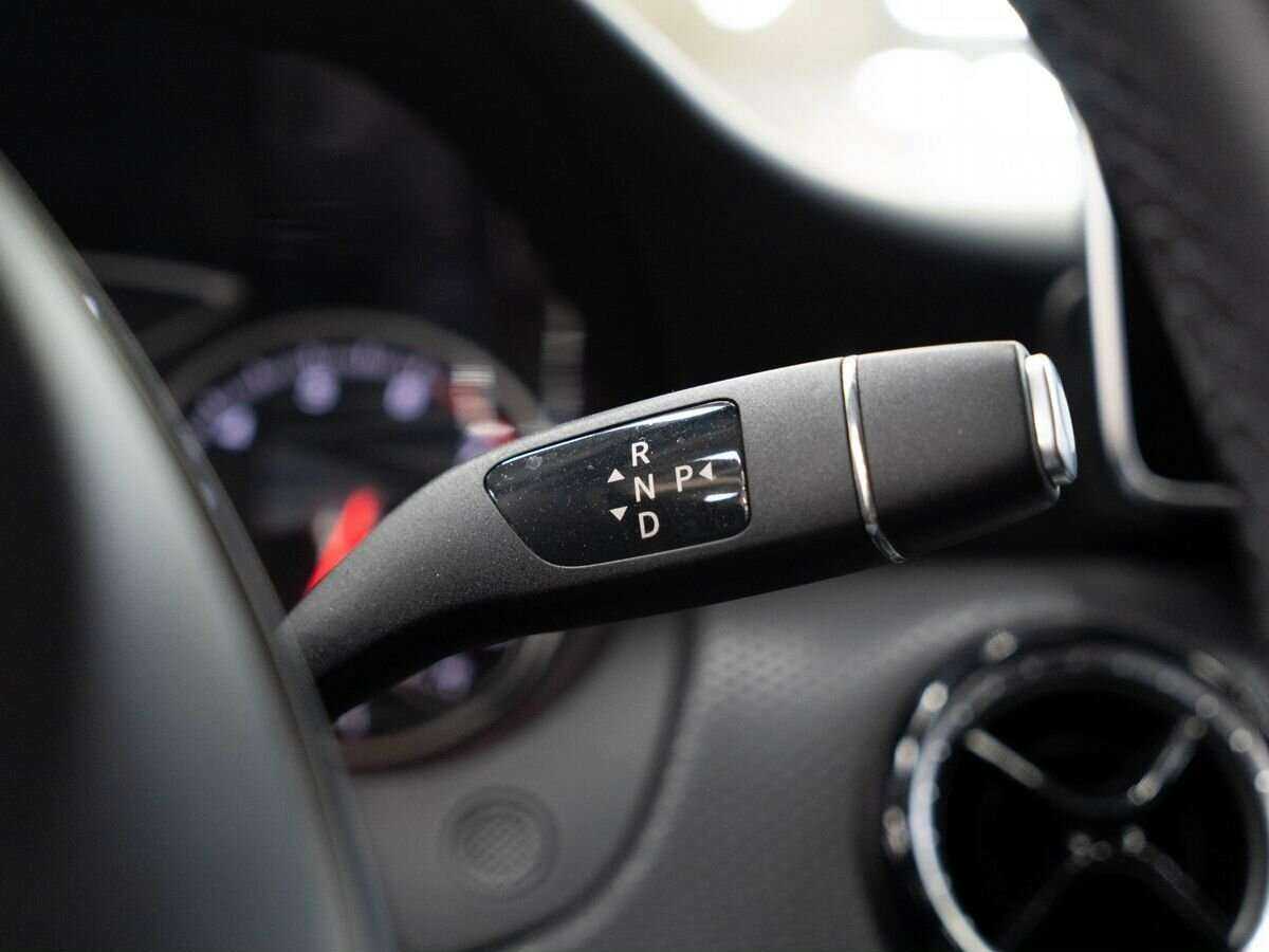 Mercedes-Benz A-Класс с пробегом — 2016 год. Фото: #11