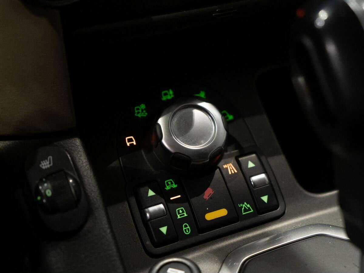 Land Rover Discovery с пробегом — 2012 год. Фото: #15