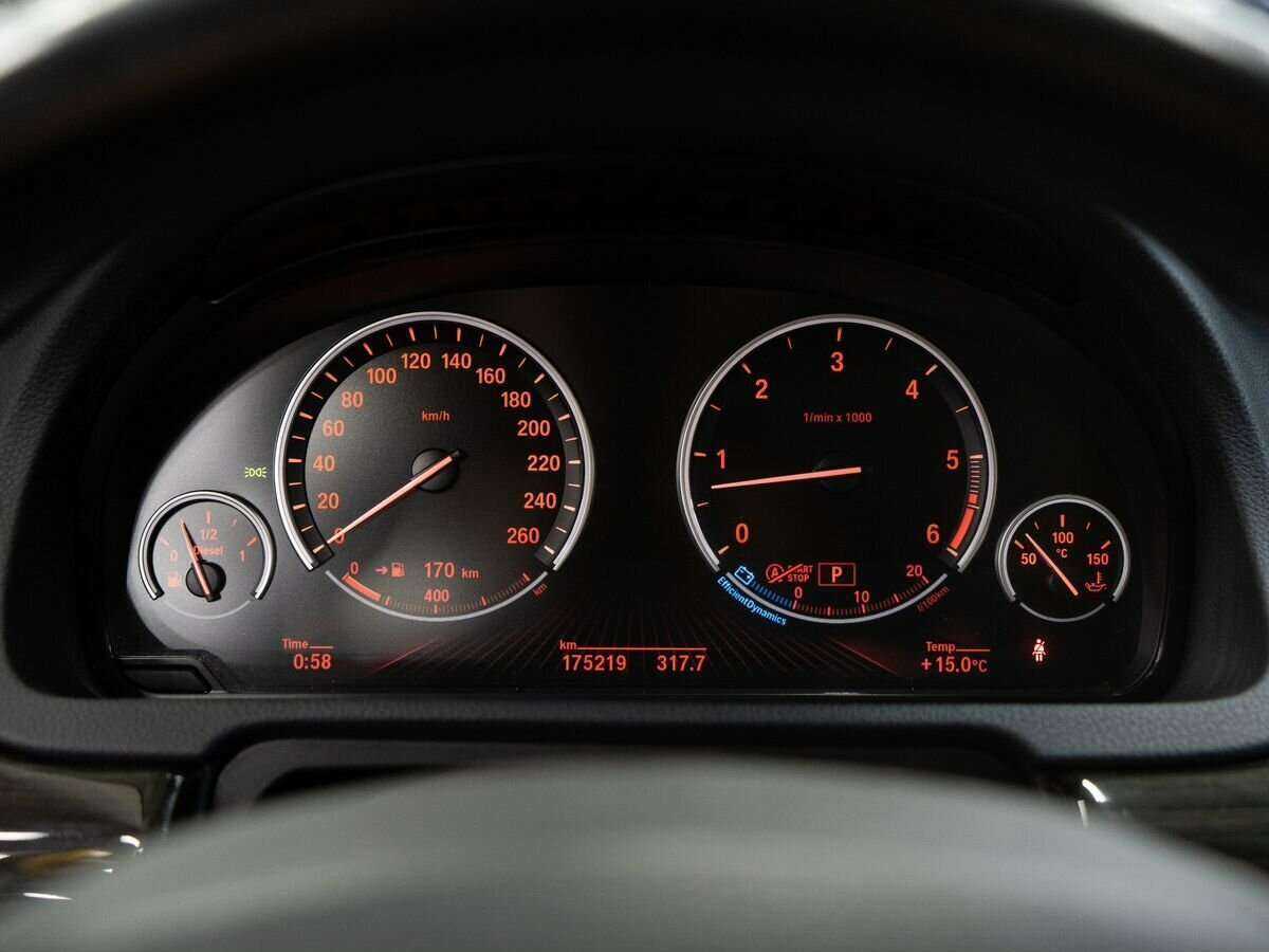 BMW 5 серии с пробегом — 2014 год. Фото: #10