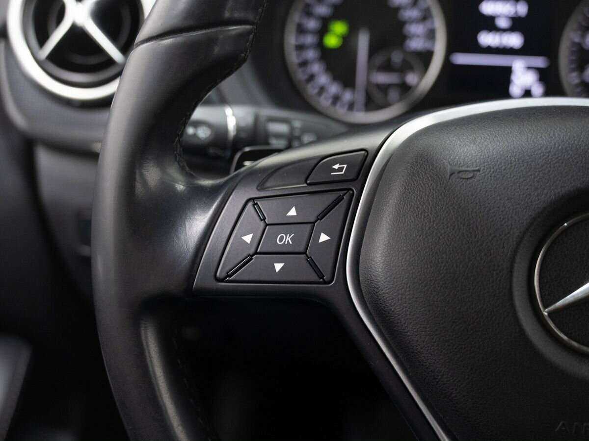 Mercedes-Benz B-Класс с пробегом — 2013 год. Фото: #17