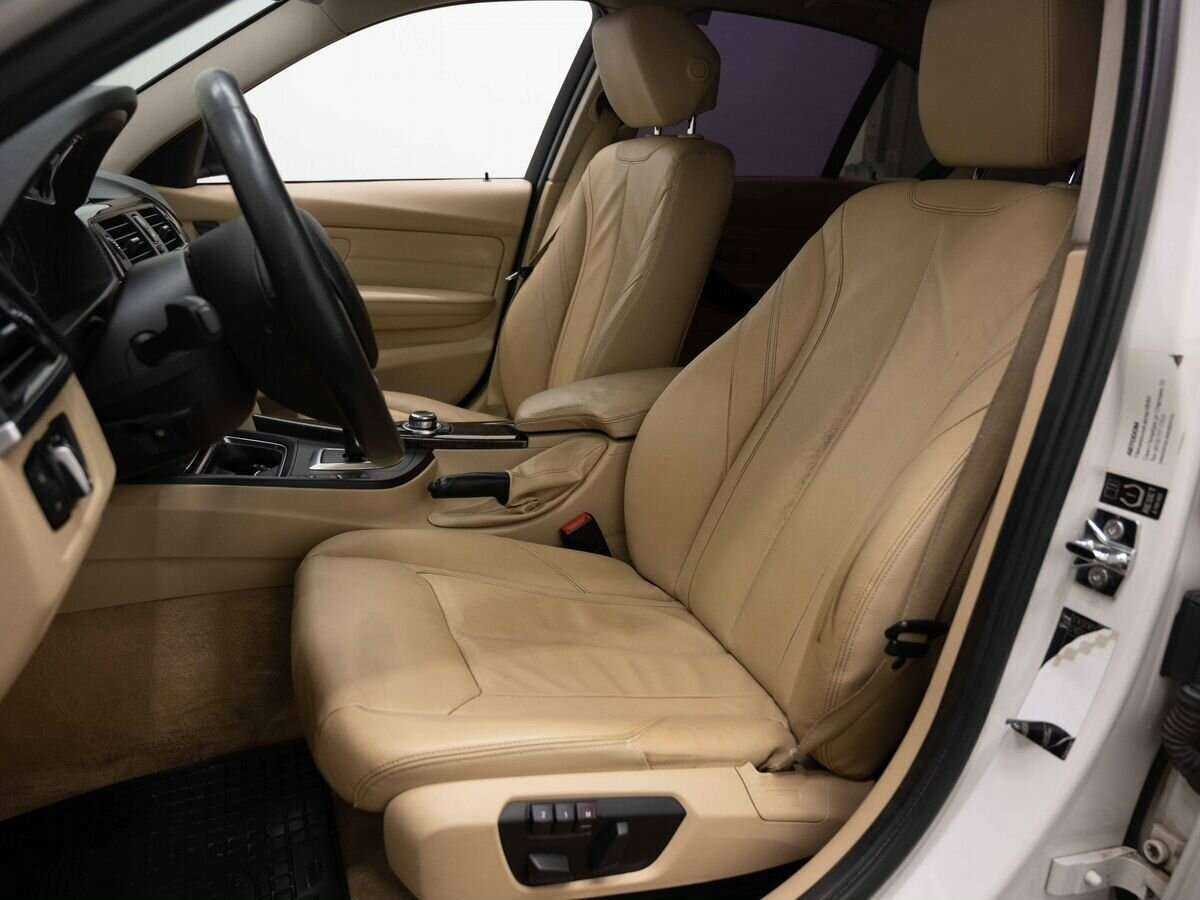 BMW 3 серии с пробегом — 2012 год. Фото: #7