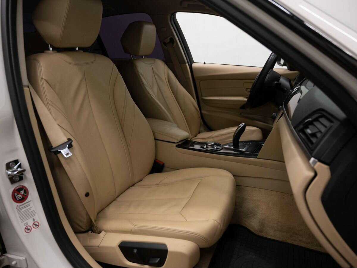 BMW 3 серии с пробегом — 2012 год. Фото: #11