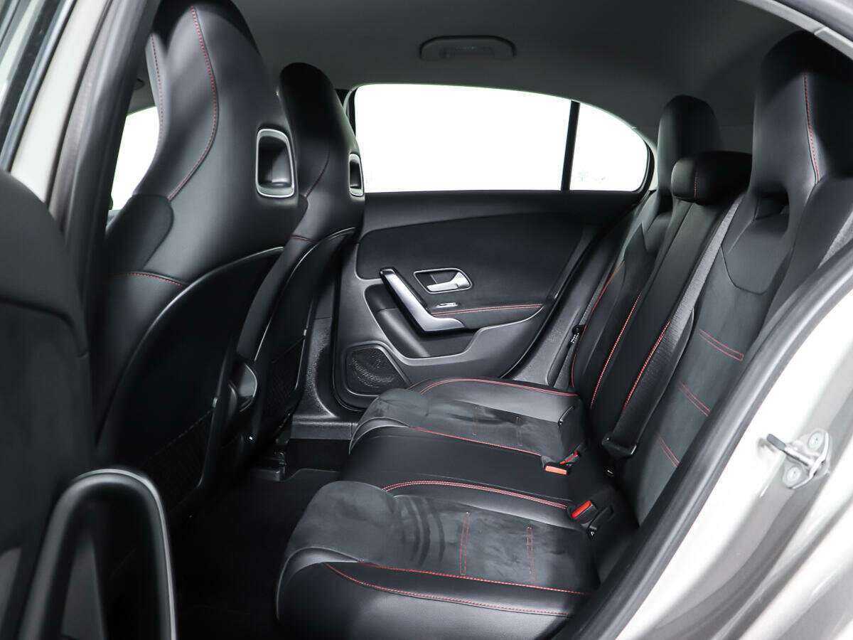 Mercedes-Benz A-Класс с пробегом — 2019 год. Фото: #9