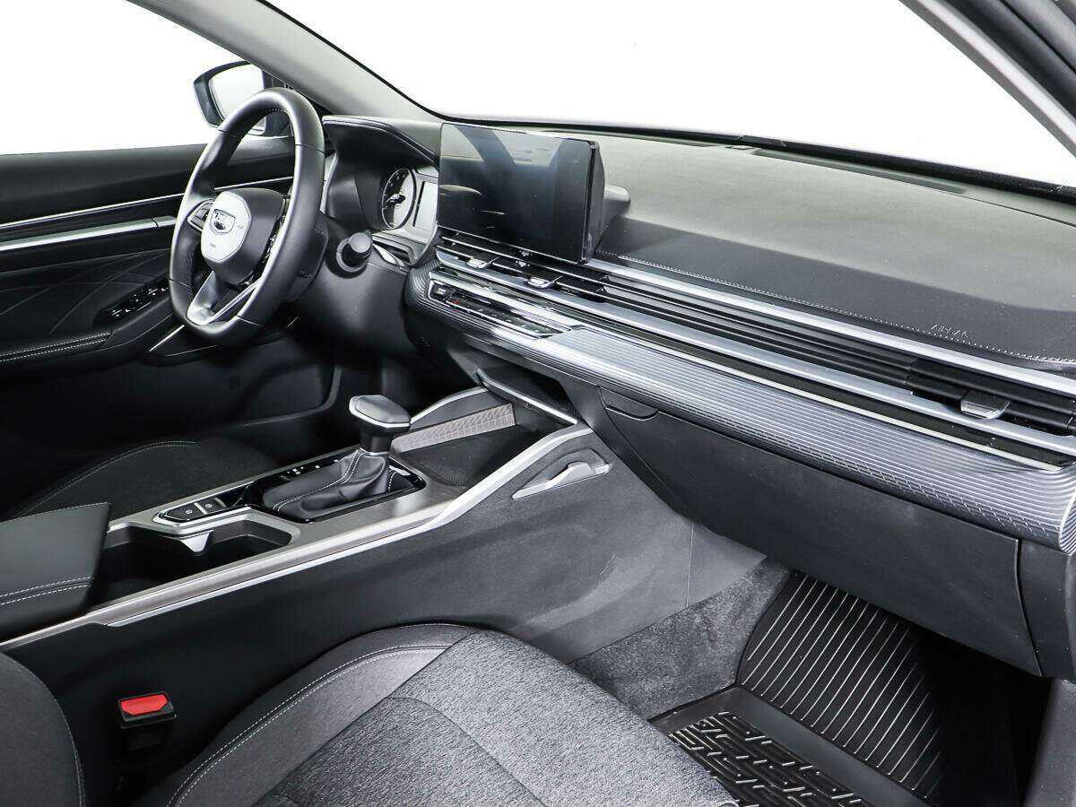 Geely Emgrand с пробегом — 2023 год. Фото: #8