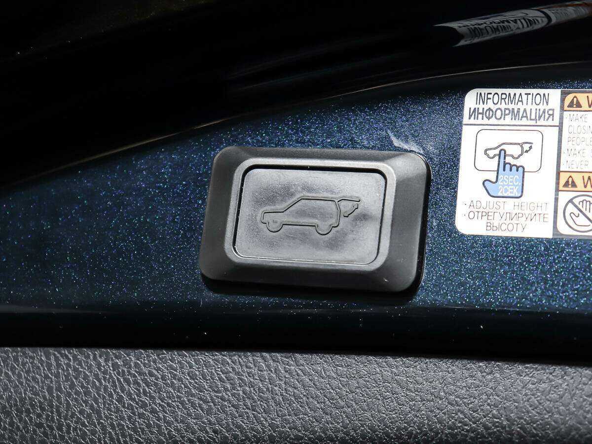 Toyota RAV4 с пробегом — 2018 год. Фото: #15