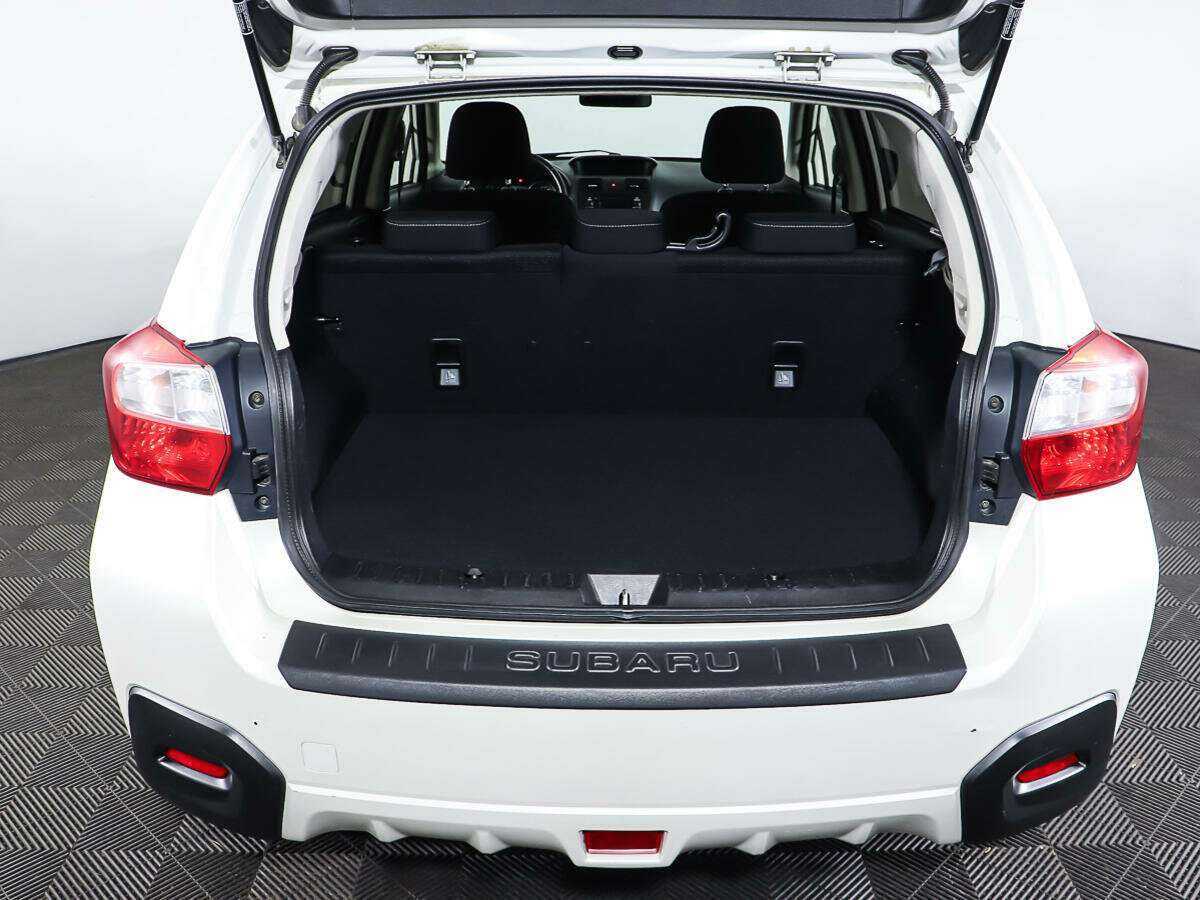 Subaru XV с пробегом — 2012 год. Фото: #8