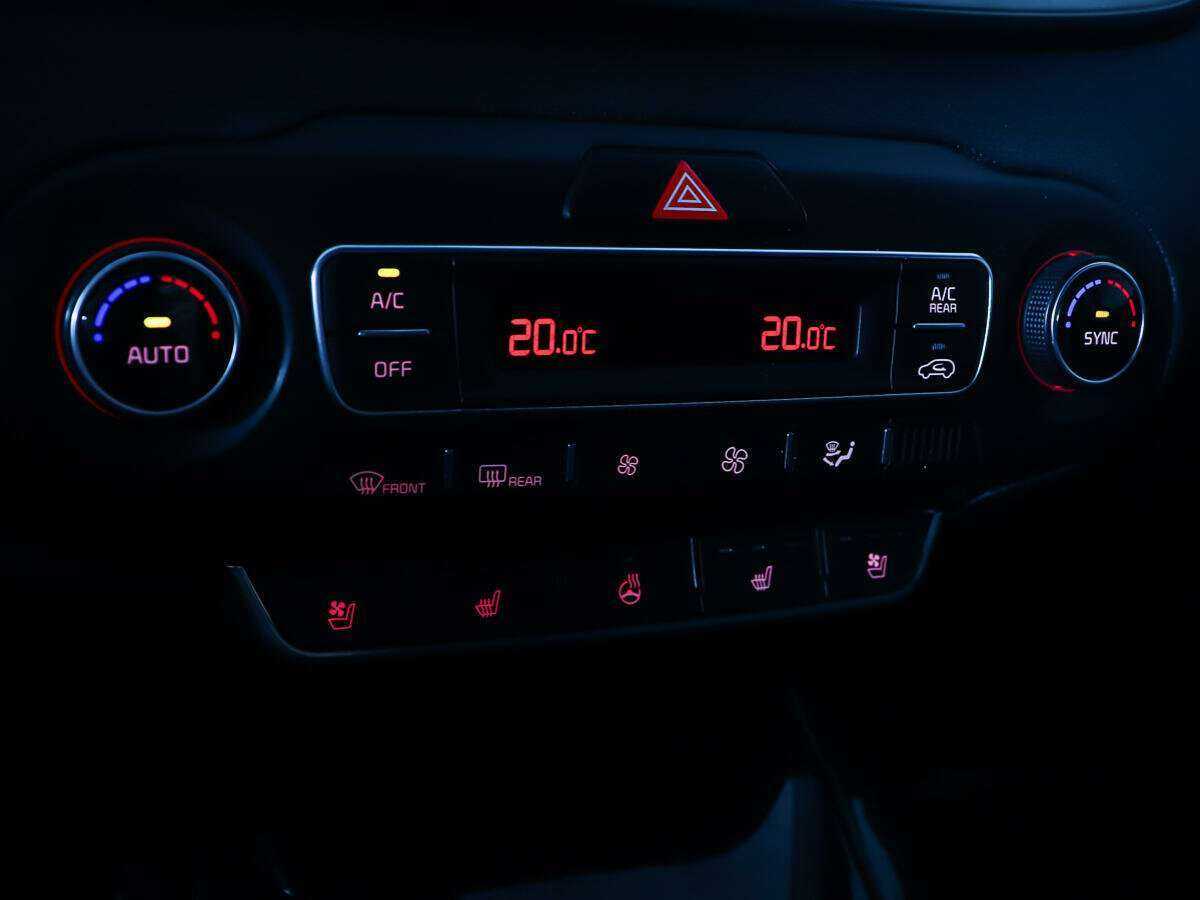 Kia Sorento с пробегом — 2017 год. Фото: #23