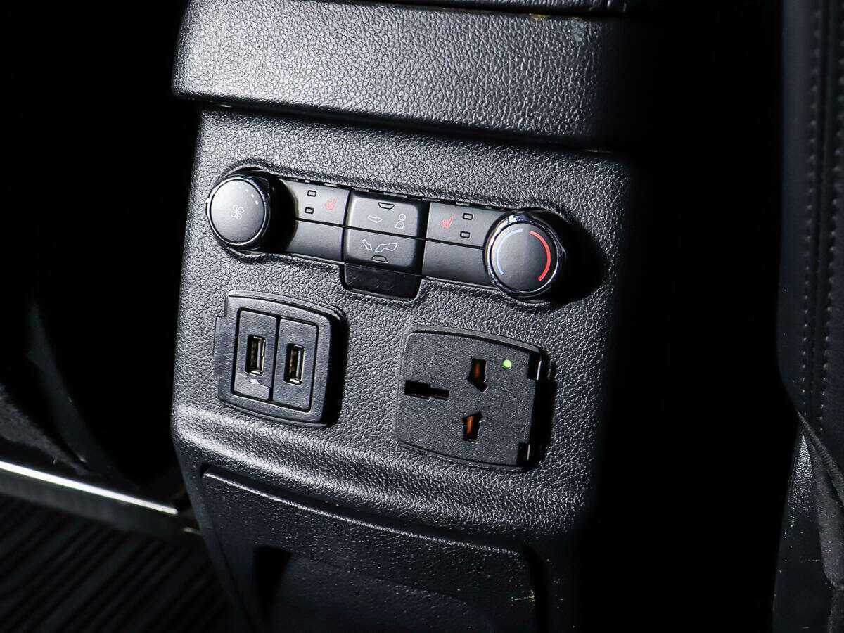 Ford Explorer с пробегом — 2018 год. Фото: #12