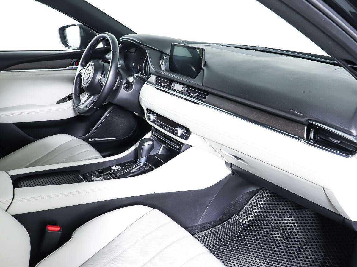 Mazda 6 с пробегом — 2020 год. Фото: #8