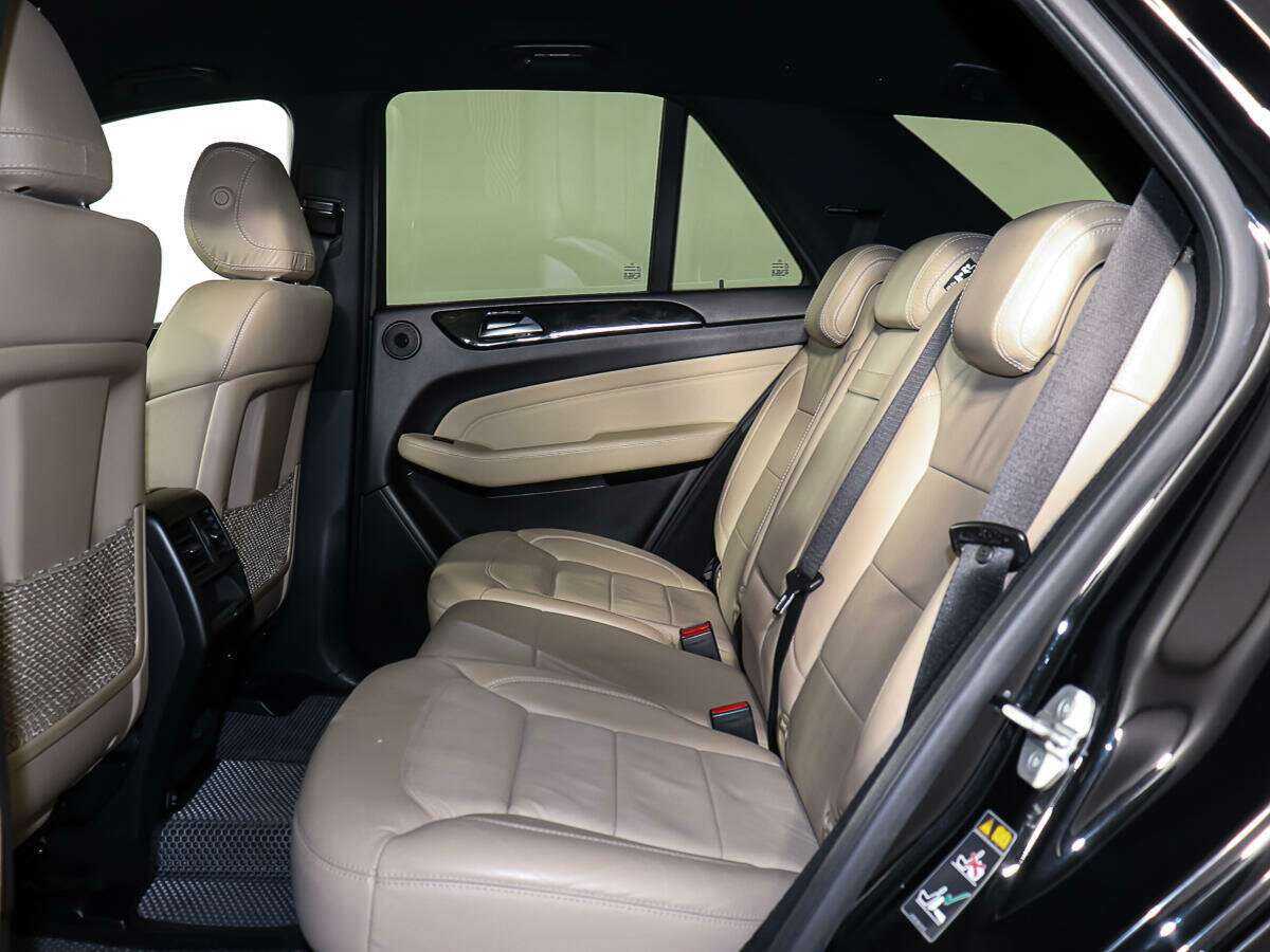 Mercedes-Benz M-Класс с пробегом — 2014 год. Фото: #9