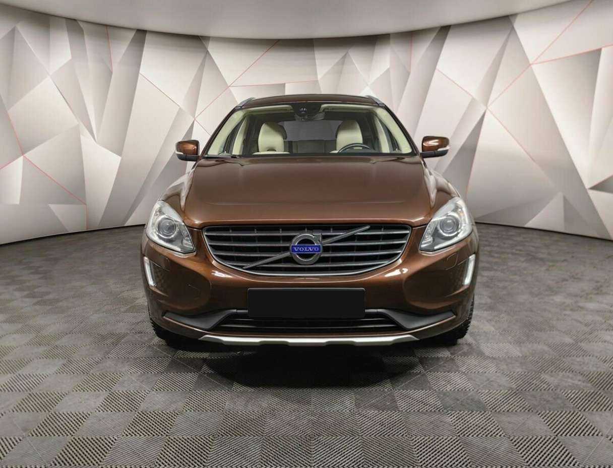 Volvo XC60 с пробегом — 2015 год. Фото: #6