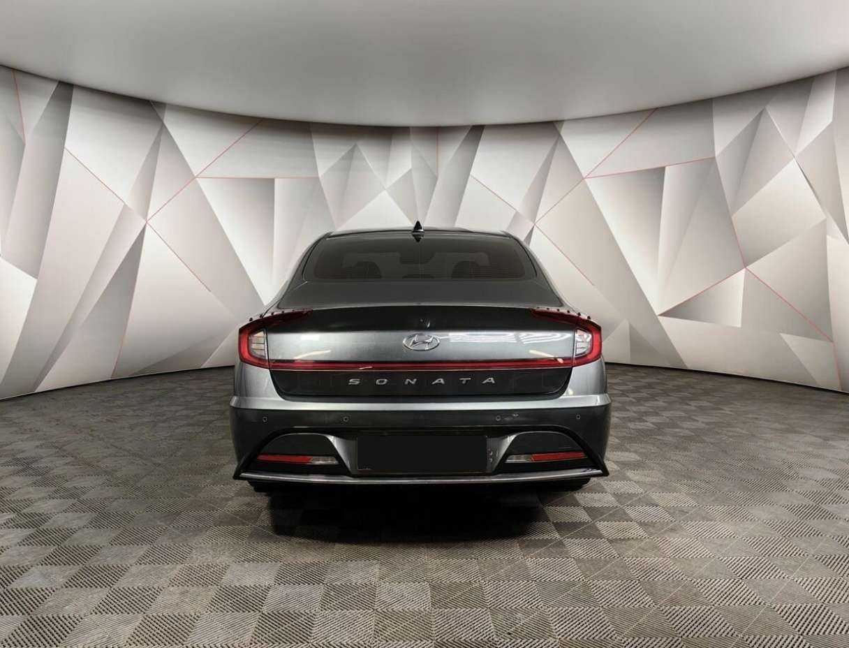 Hyundai Sonata с пробегом — 2020 год. Фото: #7