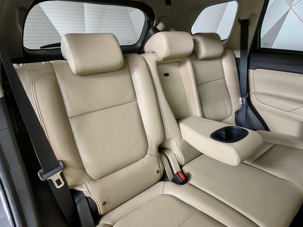 Mitsubishi Outlander с пробегом — 2019 год. Фото: #12