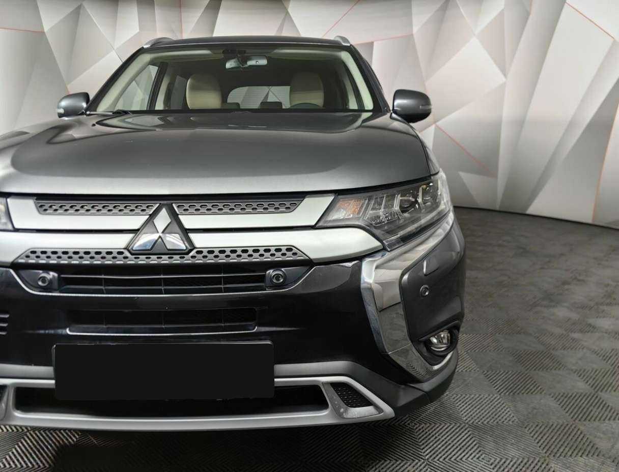 Mitsubishi Outlander с пробегом — 2019 год. Фото: #16