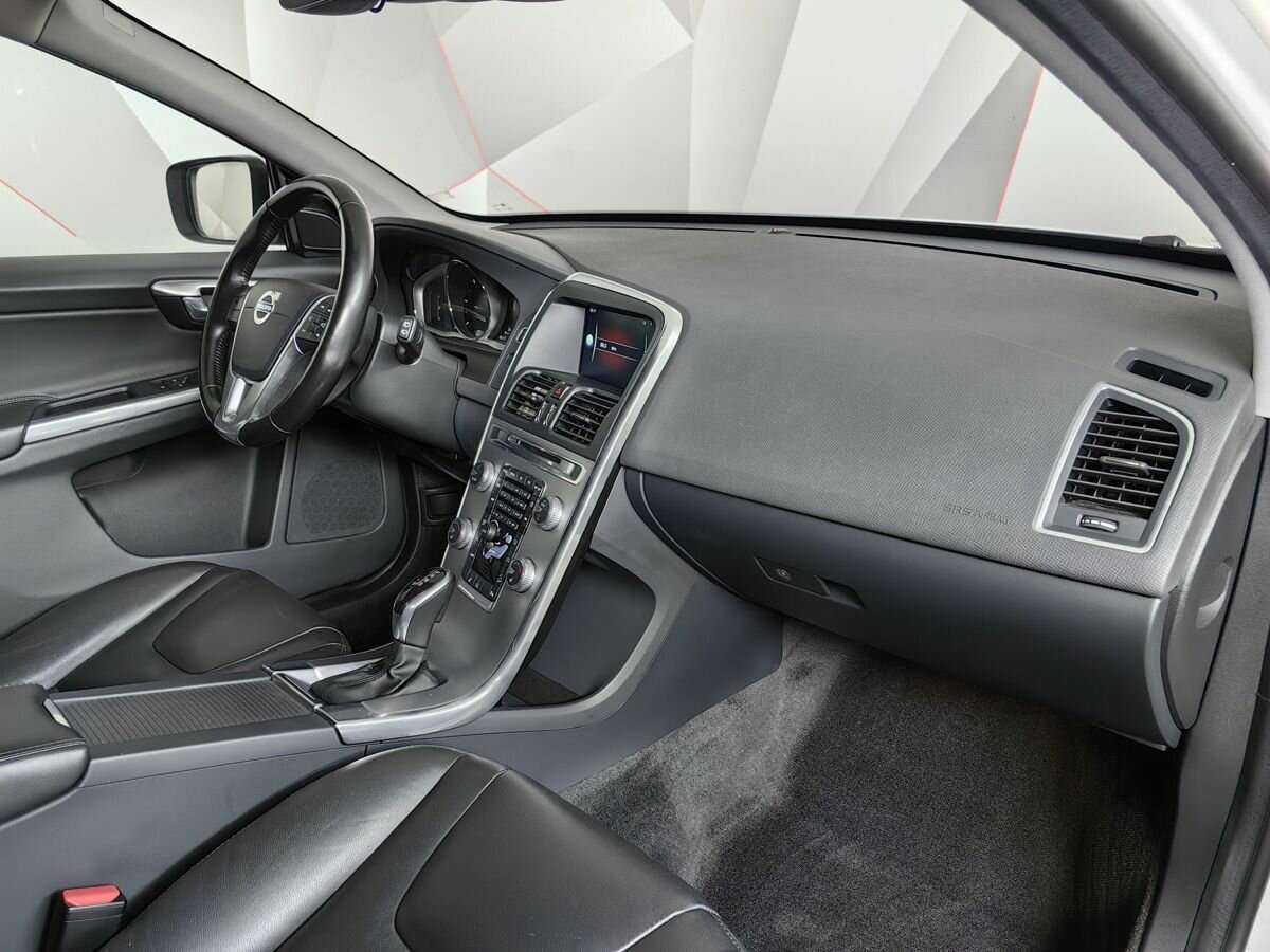 Volvo XC60 с пробегом — 2016 год. Фото: #7