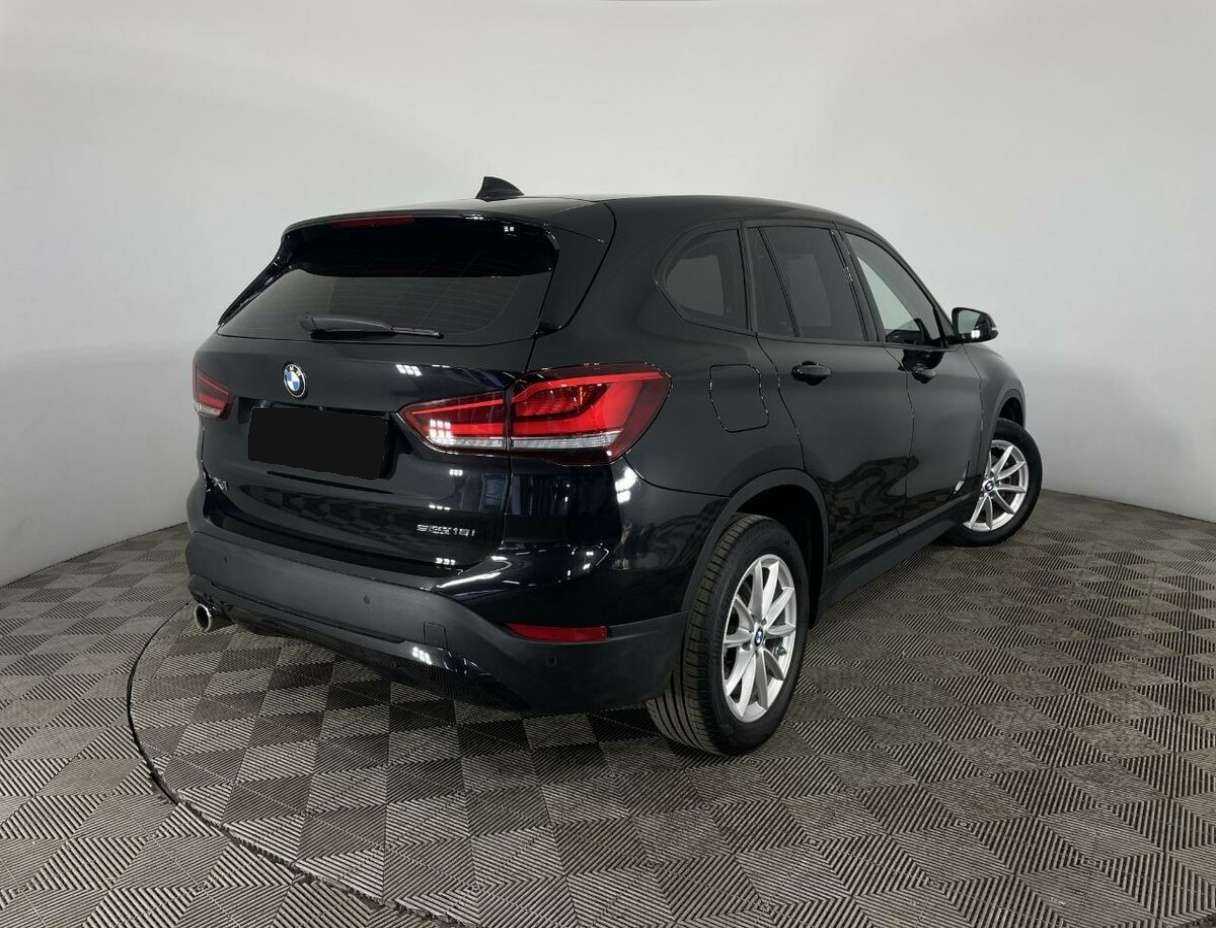 BMW X1 с пробегом — 2021 год. Фото: #4