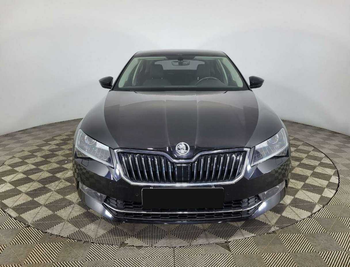 Skoda Superb с пробегом — 2016 год. Фото: #1