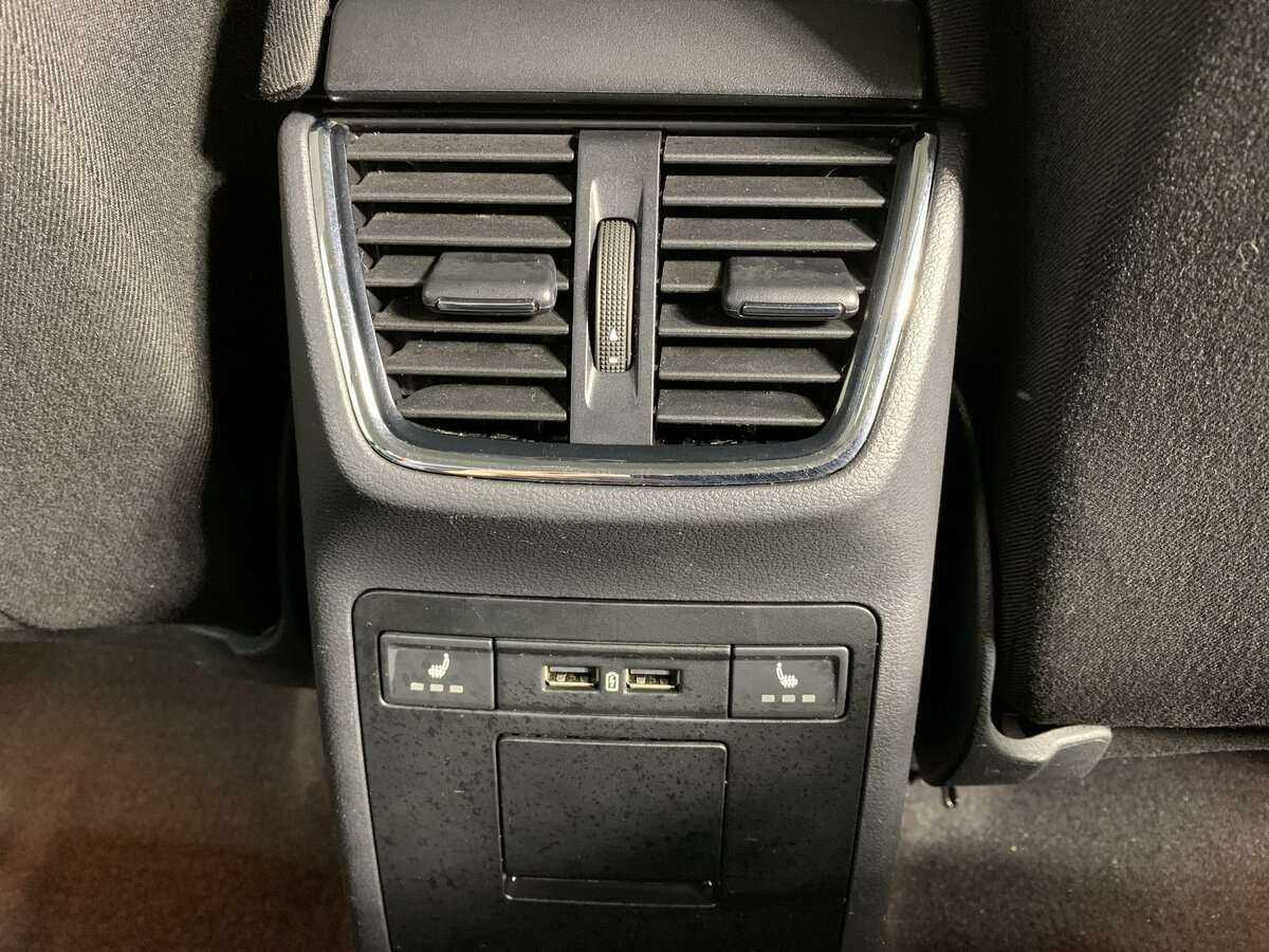 Skoda Octavia с пробегом — 2020 год. Фото: #17