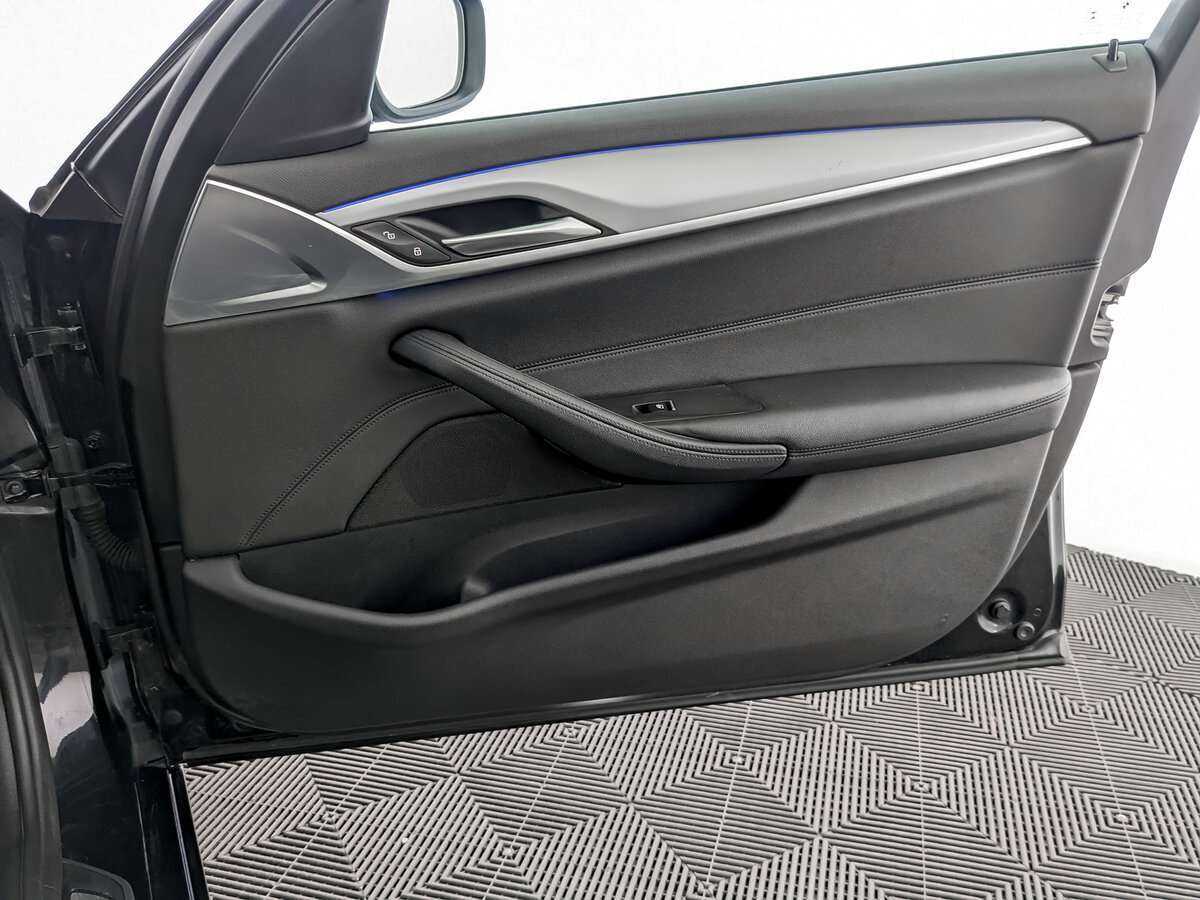 BMW 5 серии с пробегом — 2018 год. Фото: #20