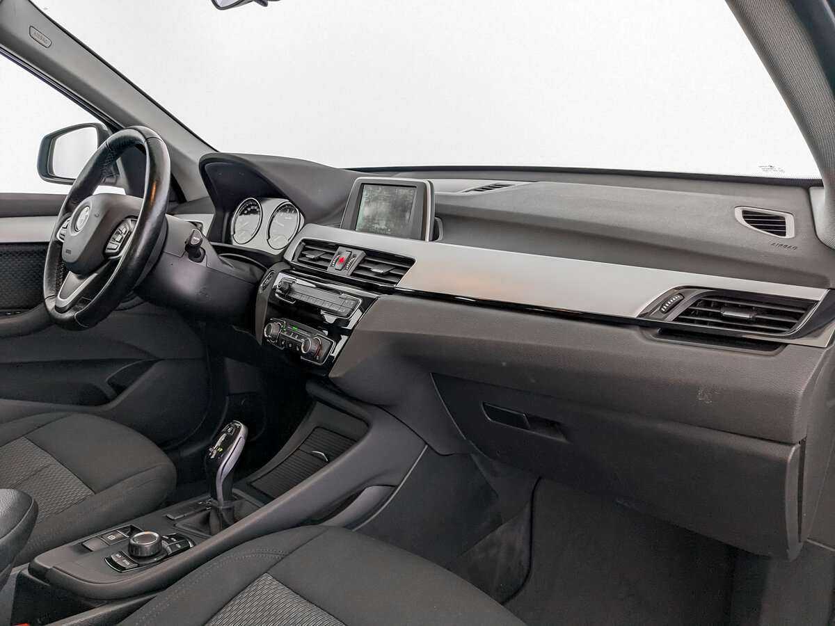 BMW X1 с пробегом — 2019 год. Фото: #8