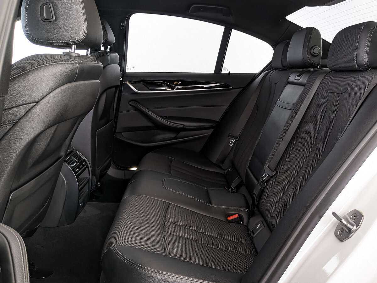 BMW 5 серии с пробегом — 2017 год. Фото: #13