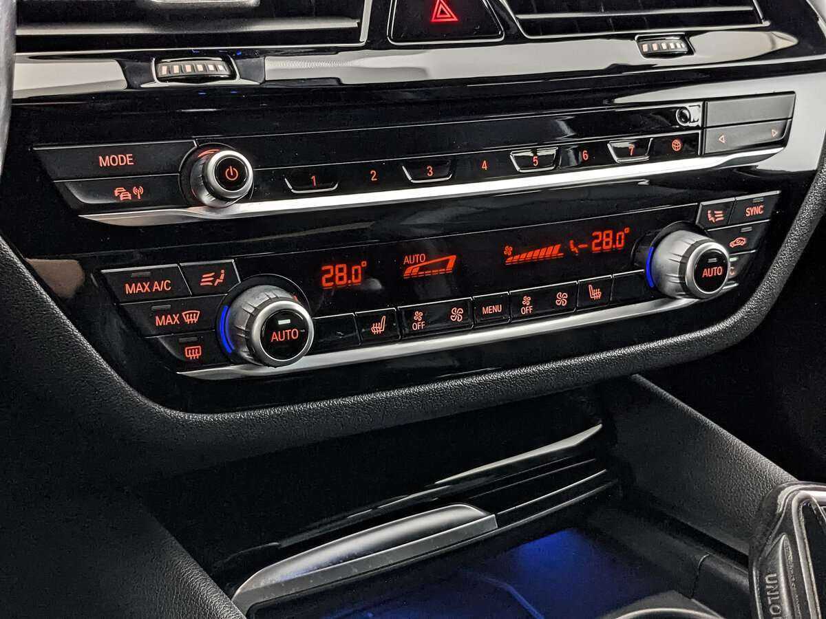 BMW 5 серии с пробегом — 2017 год. Фото: #16