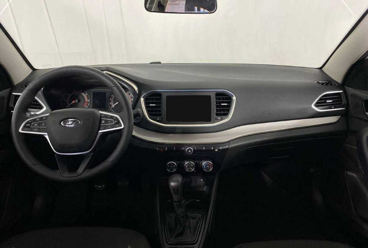 Lada (ВАЗ) Vesta с пробегом — 2023 год. Фото: #9