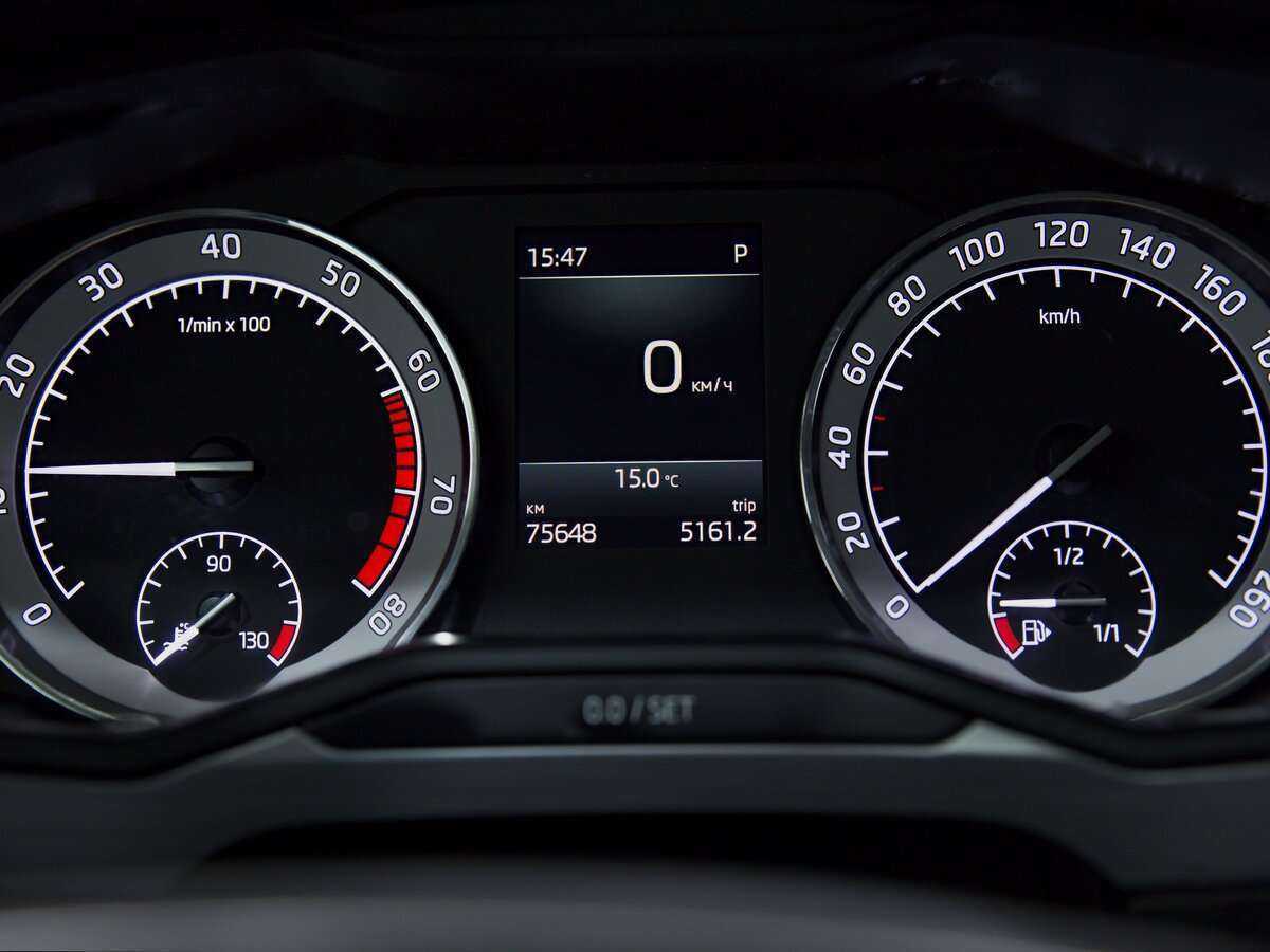 Skoda Superb с пробегом — 2021 год. Фото: #8