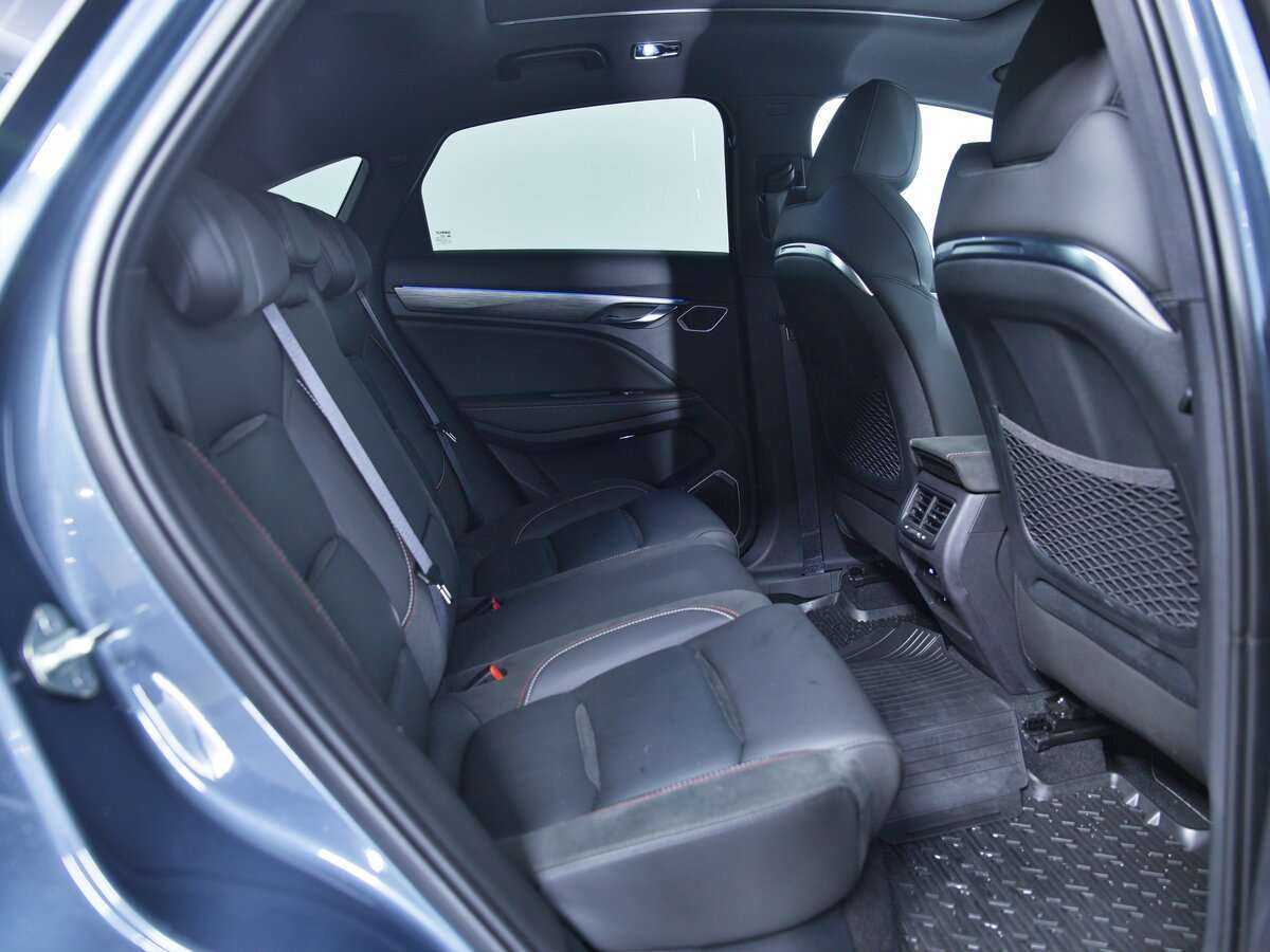 Geely Tugella с пробегом — 2022 год. Фото: #9